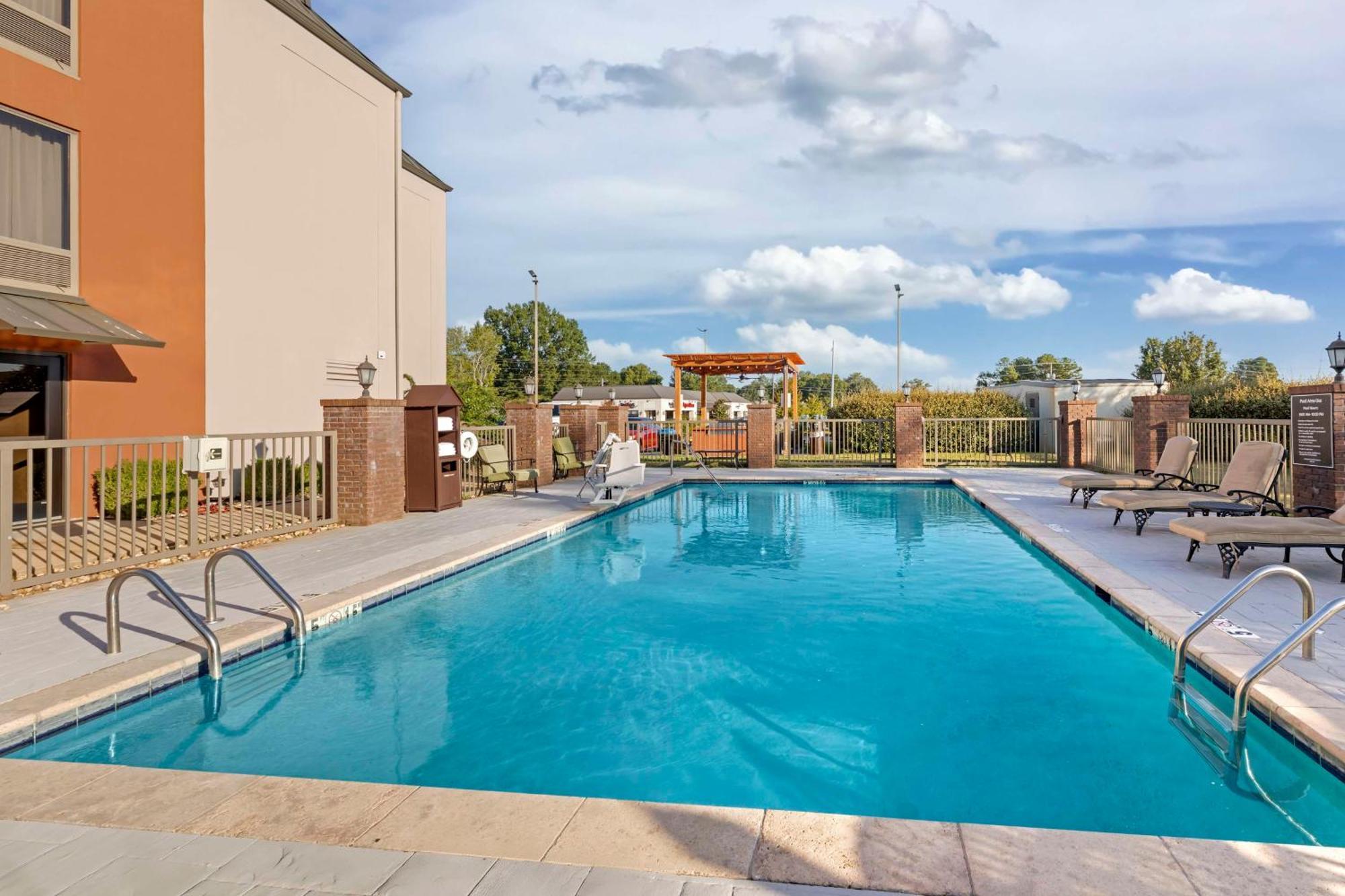 Best Western New Albany Exterior foto